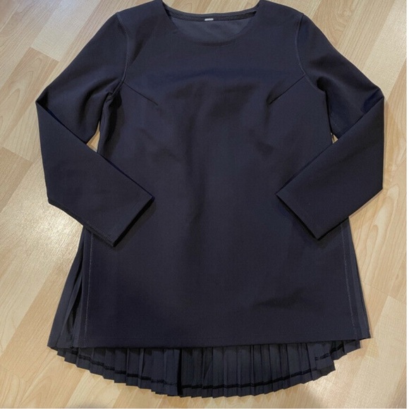 Lululemon Black Pleat On Long Sleeve Pleated Back Shirt Pullover - Picture 1 of 6